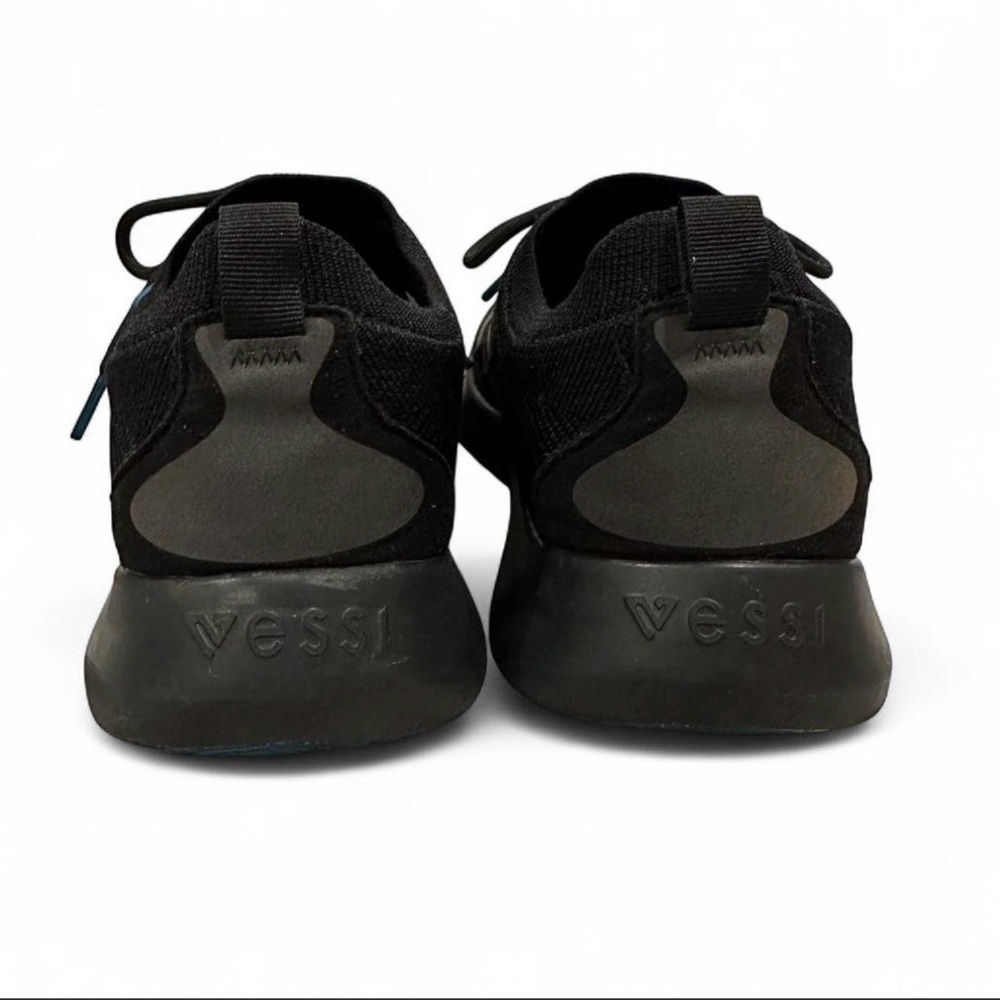 Vessi Everyday 2.0 Waterproof Sneakers Women’s Size 7 Black & Blue - Picture 9 of 10
